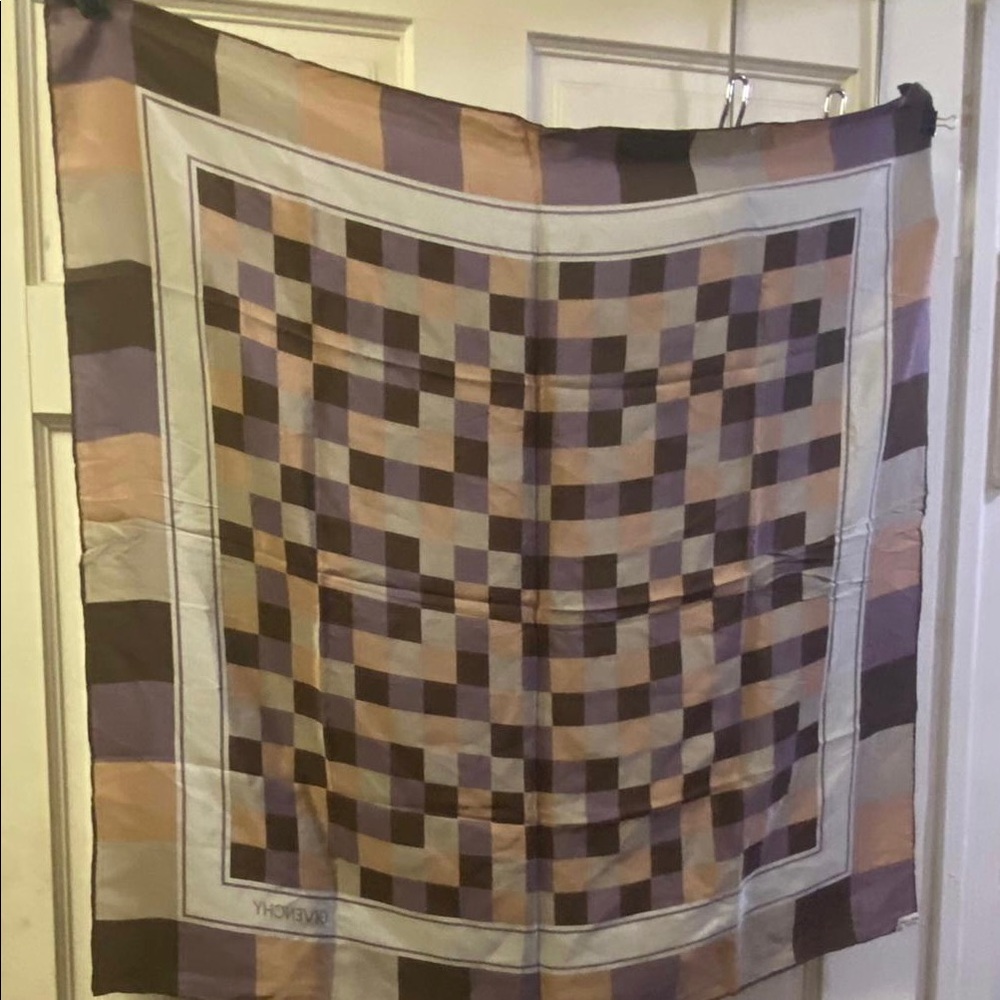 GIVENCHY PARIS Silk vintage scarf - Picture 6 of 7